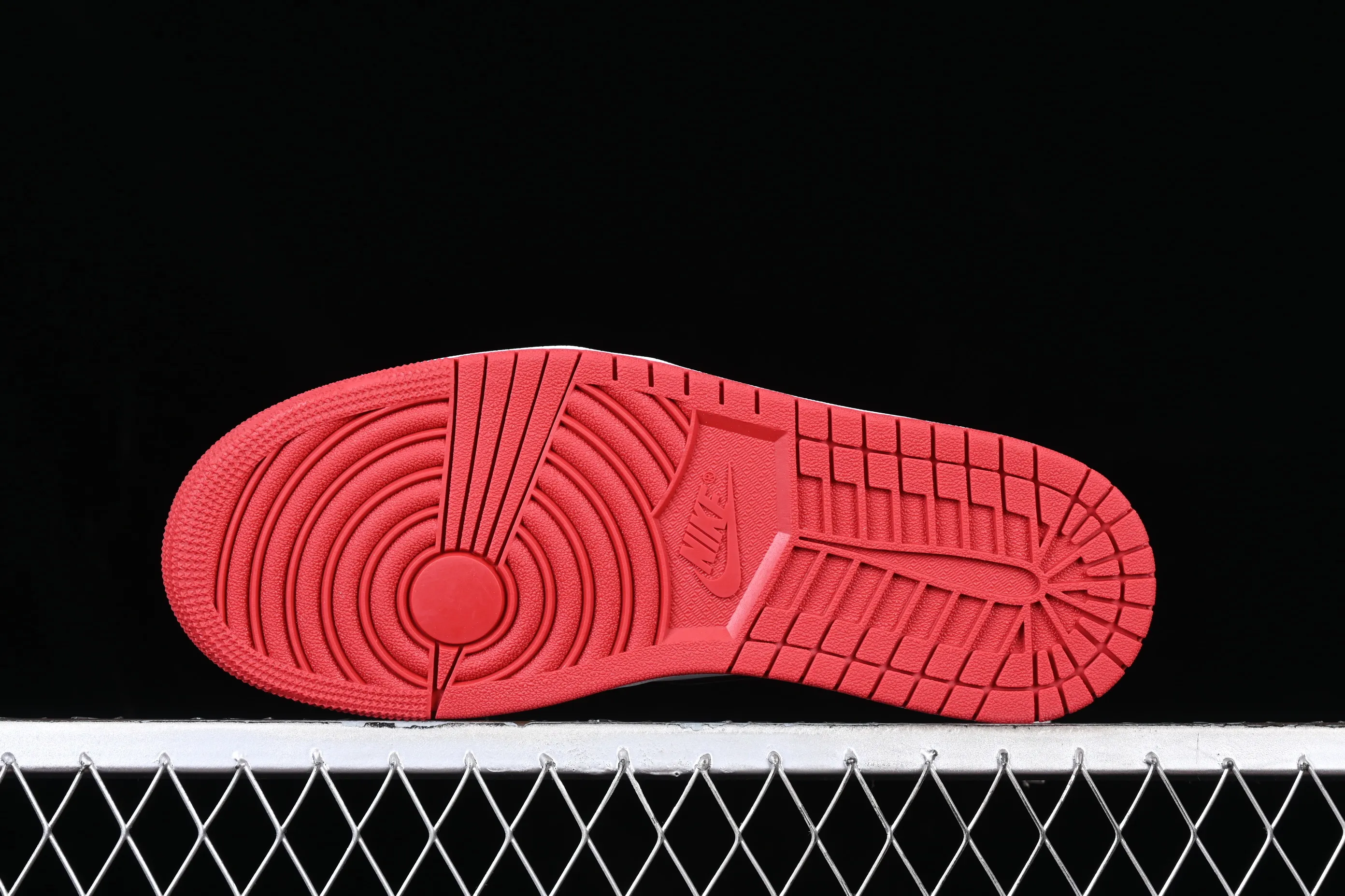 All categories Air Jordan Jordan series basketball shoes Air Jordan 1 Low LJR version Air Jordan 1 Low "Black Toe" AJ1 Joe 1 new black toe cultural and leisure sports sneakers CZ0790-106